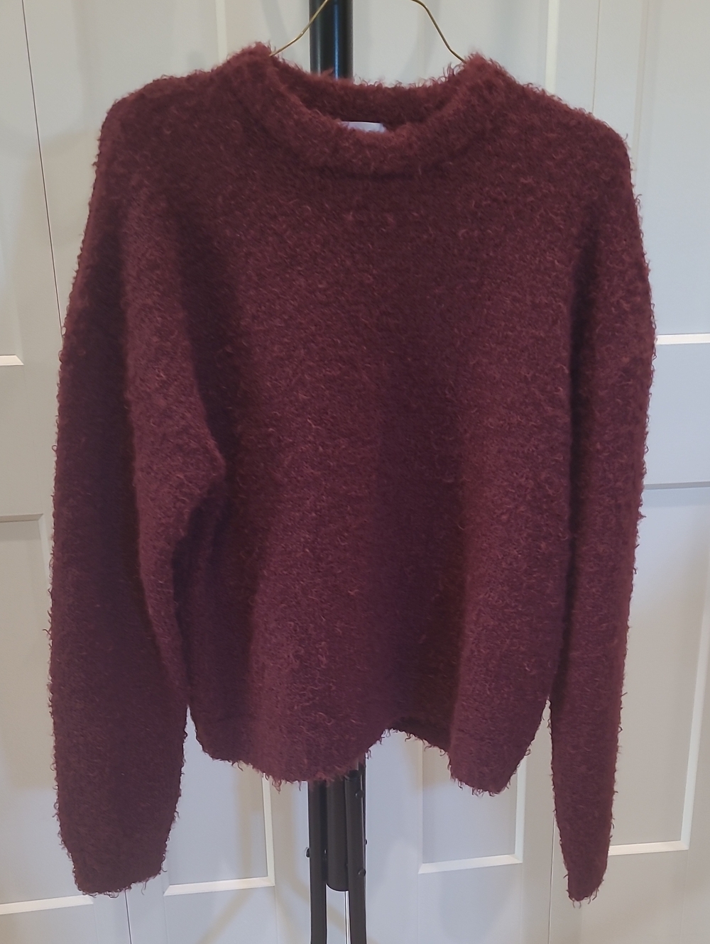 Leith Women's Burgundy Fuzzy Crewneck Sweater NWT